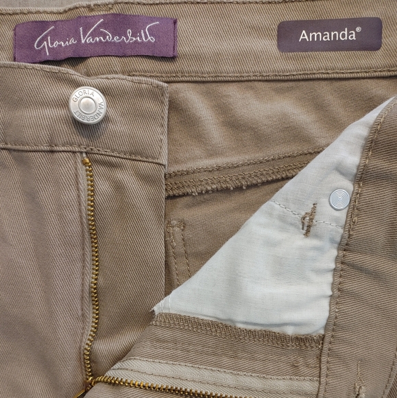 Gloria Vanderbilt Amanda Classic High Rise Tapered Jean Petite, Hazelnut 12P - Picture 8 of 12
